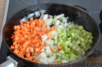 Фото приготовления рецепта: Суп из свинины с шампиньонами, сельдереем и зелёным горошком - шаг №7