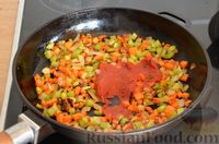 Фото приготовления рецепта: Суп из свинины с шампиньонами, сельдереем и зелёным горошком - шаг №8