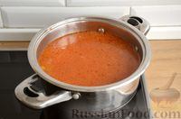 Фото приготовления рецепта: Куриный суп с нутом и томатами - шаг №10