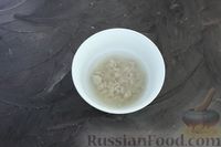 Фото приготовления рецепта: Пшенично-ржаные дрожжевые лепёшки на кефире (в духовке) - шаг №2