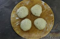 Фото приготовления рецепта: Пшенично-ржаные дрожжевые лепёшки на кефире (в духовке) - шаг №13