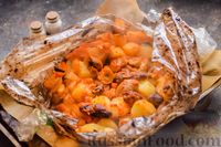 Фото приготовления рецепта: Картошка с грибами и куриными сердечками (в рукаве) - шаг №10