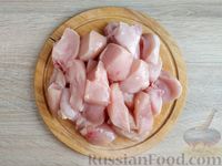 Фото приготовления рецепта: Куриные котлеты с картошкой, запечённые в рукаве - шаг №2
