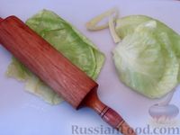 Фото приготовления рецепта: Голубцы с курицей, овсянкой и стручковой фасолью, в томатном соусе - шаг №4