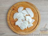 Фото приготовления рецепта: Макароны с фасолью, грибами и помидорами - шаг №2