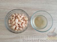 Фото приготовления рецепта: Макароны с фасолью, грибами и помидорами - шаг №7