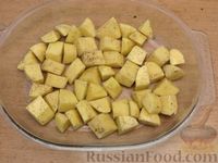 Фото приготовления рецепта: Утка, запечённая с картошкой и черносливом (в рукаве) - шаг №11