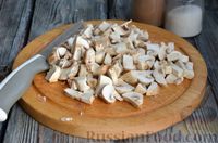 Фото приготовления рецепта: Закусочный капустно-грибной кекс - шаг №4