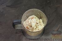 Фото приготовления рецепта: Рассольник с рыбными фрикадельками и перловкой - шаг №6
