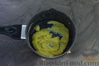 Фото приготовления рецепта: Картофель, запечённый с курицей и брокколи, под соусом бешамель - шаг №8