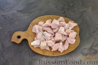 Фото приготовления рецепта: Тушёная картошка с курицей и сельдереем - шаг №2