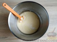 Фото приготовления рецепта: Бисквит на горячем молоке со сливочным маслом - шаг №10