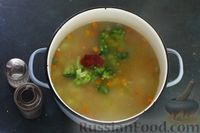 Фото приготовления рецепта: Суп с брокколи и булгуром - шаг №5