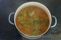 Фото приготовления рецепта: Суп с брокколи и булгуром - шаг №6