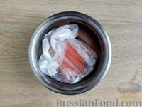 Фото приготовления рецепта: Жареные крабовые палочки, фаршированные сыром - шаг №5