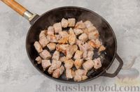 Фото приготовления рецепта: Булгур со свининой и грибами (на сковороде) - шаг №3