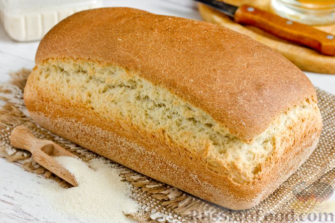 Рецепт хлеба на манке. Манка с хлебом. Хлеб с манкой Командор. Булочка Хлебная с манкой красный Яр. Манный хлеб рецепт с фото.