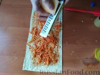 Фото приготовления рецепта: Хот-дог в лаваше с корейской морковью - шаг №4