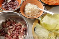 Фото приготовления рецепта: Голубцы со свининой, фасолью и рисом, в соусе из помидоров и сладкого перца - шаг №16