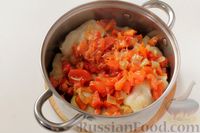 Фото приготовления рецепта: Голубцы со свининой, фасолью и рисом, в соусе из помидоров и сладкого перца - шаг №23