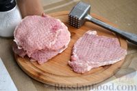 Фото приготовления рецепта: Драники, запечённые со свининой и сметанно-луковым соусом - шаг №9