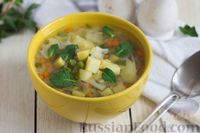 Фото к рецепту: Суп с капустой, сельдереем и зелёным горошком