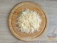 Фото приготовления рецепта: Открытые мини-пироги с грибами и сыром (из дрожжевого теста) - шаг №13