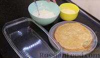 Фото приготовления рецепта: Запечённые блины с творогом под сметанно-медовым соусом - шаг №12