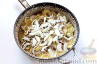 Фото приготовления рецепта: Картофельная запеканка с грибами в сливочном соусе - шаг №14