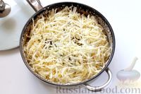 Фото приготовления рецепта: Картофельная запеканка с грибами в сливочном соусе - шаг №17