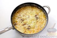 Фото приготовления рецепта: Картофельная запеканка с грибами в сливочном соусе - шаг №18
