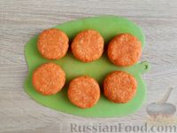 Фото приготовления рецепта: Сладкие морковные котлеты с манкой - шаг №11