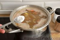 Фото приготовления рецепта: Чечевичный суп с консервированной фасолью и копчёной курицей - шаг №11