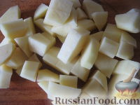 Фото приготовления рецепта: Сырный суп с грибами - шаг №2