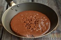 Фото приготовления рецепта: Шоколадный торт со сметанным  кремом (на сковороде) - шаг №6