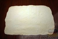 Фото приготовления рецепта: Хлебный рулет "Улитка" с ореховой начинкой - шаг №10
