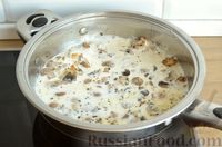 Фото приготовления рецепта: Котлеты из куриного фарша и картофеля, в грибном соусе - шаг №13
