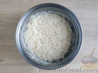 Фото приготовления рецепта: Рис со стручковой фасолью, соевым соусом и чесноком - шаг №3