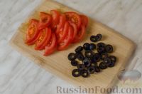 Фото приготовления рецепта: Тосты с авокадо и острым соусом - шаг №8