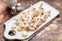 Фото приготовления рецепта: Индейка, запечённая с грибами и овощами, в рукаве - шаг №5