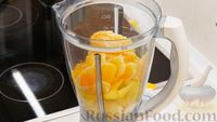 Фото приготовления рецепта: "Противоавитаминозный" смузи с бананом, апельсином, ананасом, манго и мятой - шаг №7