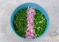 Фото приготовления рецепта: Салат с фасолью, кукурузой, огурцом и сладким перцем - шаг №5