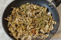 Фото приготовления рецепта: Кускус с грибами - шаг №10