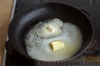 Фото приготовления рецепта: Ананасовый пирог-перевёртыш на молоке - шаг №8