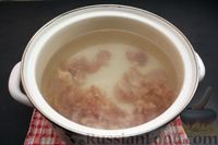 Фото приготовления рецепта: Суп с курицей, булгуром, помидорами и сладким перцем - шаг №4