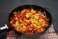 Фото приготовления рецепта: Суп с курицей, булгуром, помидорами и сладким перцем - шаг №13