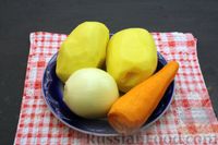 Фото приготовления рецепта: Тушёная картошка с брокколи (на сковороде) - шаг №2