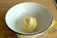 Фото приготовления рецепта: Лимонные пирожные с песочной основой (в духовке) - шаг №3