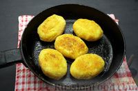 Фото приготовления рецепта: Постные котлеты из риса и картофеля - шаг №14