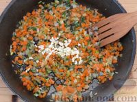 Фото приготовления рецепта: Картофельный суп с индейкой, оливками и зелёным луком - шаг №9